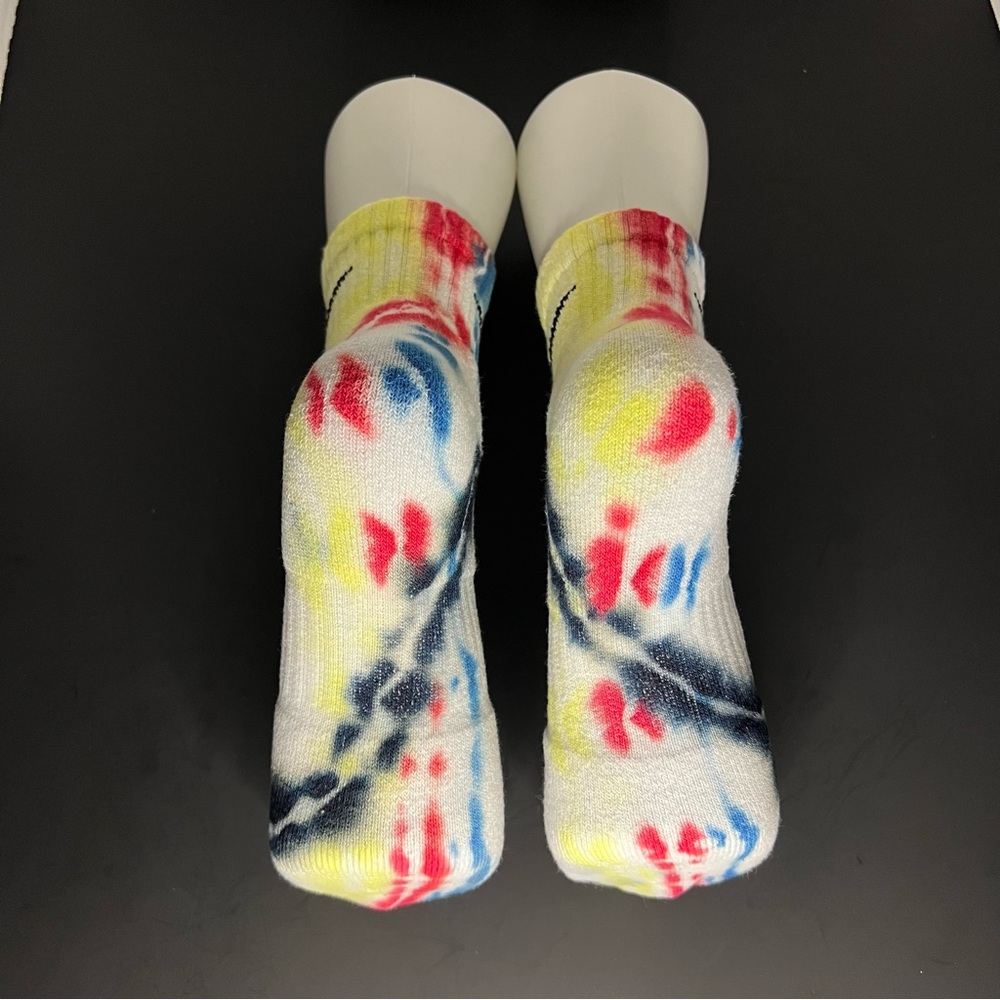 Custom Tie-Dye Nike ankle crew sock. - Picture 5 of 7